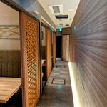 東京焼肉 黒木 - 店内通路