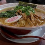 らーめん天神下 大喜 - 丼は皿に載って