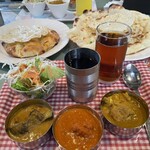 Peace Palace - 三種咖哩搭配沙拉、冰咖啡、烏龍茶及兩種烤餅