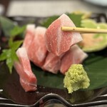 いち花 - 裏メニューでオススメされた本鮪の大トロ。岩塩で頂きましたが、昇天してしまう旨さでした。