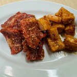 焼肉やっちゃん - 上ロース＆上ミノハーフ（タレ）