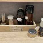 とんかつ成蔵 - 内観