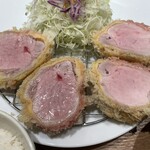 とんかつ成蔵 - 柔らかくて肉汁たっぷり！