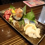 旬味 はなみずき - お刺身ちょこっと盛り5種