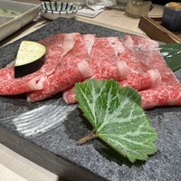牛刺しと焼肉 仔虎 クリスロード店 - 