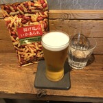 麹町いづみや しろ - あがりビール・あげ塩いかあられ 
