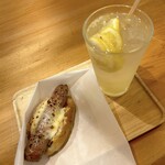 KAIDO books & coffee - 