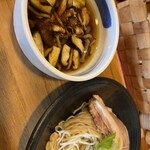 中華蕎麦 はざま - 本日限定④ 鶏と貝出汁昆布の木の子つけそば◎