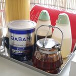 中国飯店なるき - 調味料類