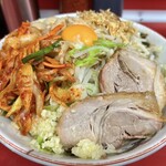 ラーメン二郎 - ラーメン（900円）＋汁なし変更（100円）＋味うずら（100円）＋SUPERキムチ（100円）、ニンニクコール
