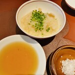 馳走 啐啄一十  - 【写真②】浅蜊(廿日市市大野)のお粥、34年間継ぎ足しのポン酢