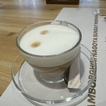 サクラ テーブル - カフェラテ