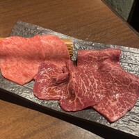 炭火焼肉 ふちおか - 1番右がシンシン