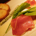 Osteria YOSHIE - 前菜盛合せのハーフ（メニューにはありません）