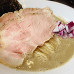 紅ズワイガニらぁ麺 まるはち屋 - 