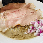 紅ズワイガニらぁ麺 まるはち屋 - 