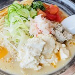 紅ズワイガニらぁ麺 まるはち屋 - 