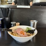 陽はまたのぼる - 濃厚煮干しそば 1,000円