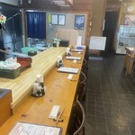 海鮮 革 - 店内！