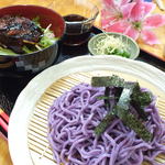 Banjutei - 紅芋を練りこんだ冷たいざるそばと味噌ダレのソーキ丼のセット 860円