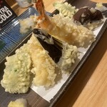 お食事処 旬彩一献 - 天ぷら盛り合わせ