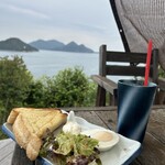海の見えるカフェ - 