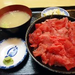 はしもと - 「ナカオチ丼」800円也。税込。