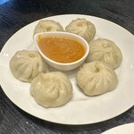 インドネパール料理 ラリグラス - ↑モーモー　小籠包みたいな感じだと思いましたが違う笑