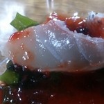 満幸商店 - 鯛の湯引き刺し 梅肉ソース