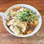 えるびす - マーボーメン冷　餃子2個