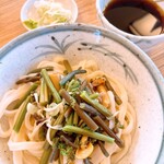 新川うどん店 - 
