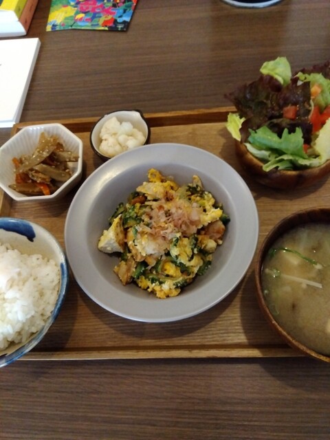 Rairaku Cafe &amp; Bar