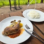 尾瀬小屋 - 骨付き鶏もも肉のコンフィ、ライス