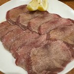 炭火焼肉 牛和鹿 - 