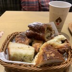 ブーランジェリーパティスリー アンド アンティーク - 