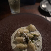 ワインとくつろぐ ツキアカリ - 