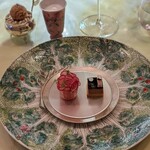 Tate Dining Room & Bar - 