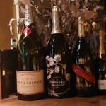 ラグナ ザ バー - 内観