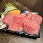 炭火焼肉 たけのうち - 大トロカルビ