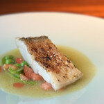 蒼 - 白甘鯛とスナップエンドウ