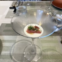 俺のフレンチ グランメゾン 大手町 - とても濃厚なカリフラワーの冷製スープでした♪