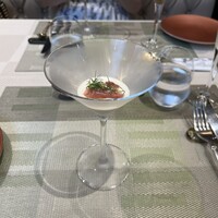 俺のフレンチ グランメゾン 大手町 - アミューズのスープ