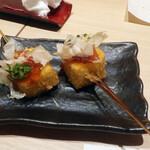 お出汁で食べる串かつと釜めしの専門店 ぎん庵 難波 - 豆富(花かつお乗せ)