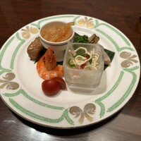 Shanghai Dining 状元樓 - 