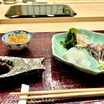 青空 - マコガレイと鳥貝のお造り　鰈が美味しい季節になって来ました