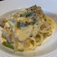 TRATTORIA CREATTA - レモン香るみちのく清流鶏のカルボナーラ