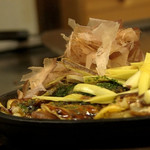 Okonomiyaki Mori - 黄ニラを使ったお好み焼き「岡山ニラオコ」お待たせしました。