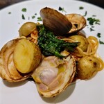 創作イタリアン Gemelli - はまぐりと菜の花、新ジャガのトマトソース スパゲッティーニ