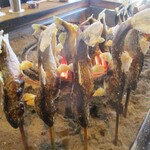 柳家 - 天然アマゴがこんがりと焼けてきました。