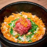 焼肉うしごろ 銀座店 - 桜海老と和牛の石焼ガーリックライス